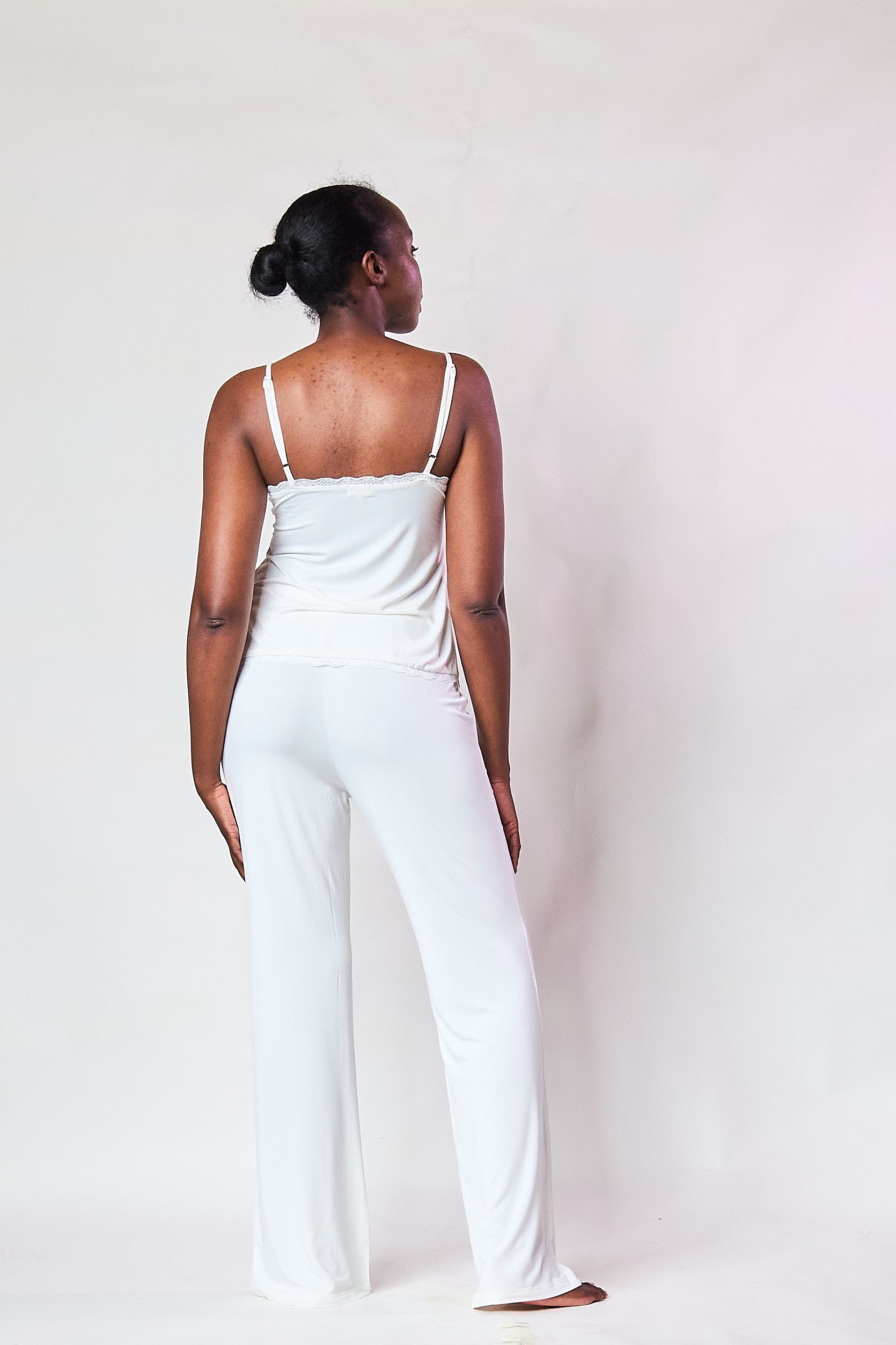 Whispering Ivory Set